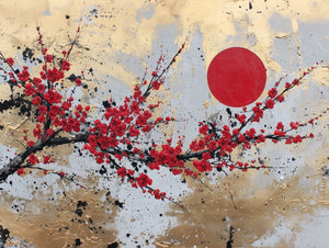 Peinture florale asiatique avec branches de cerisiers et un soleil rouge sur fond doré et texturé