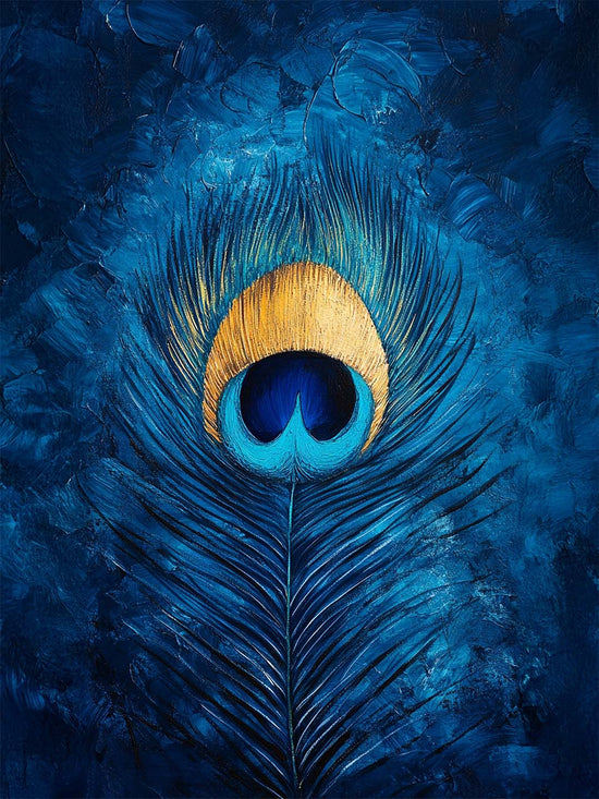 Une illustration artistique détaillée d'une plume de paon. La composition met en avant des nuances de bleu profond et de doré, avec des textures peintes qui ajoutent du relief et de la profondeur. L'œuvre évoque l'élégance et la beauté naturelle du plumage de paon, idéale pour une décoration murale contemporaine.