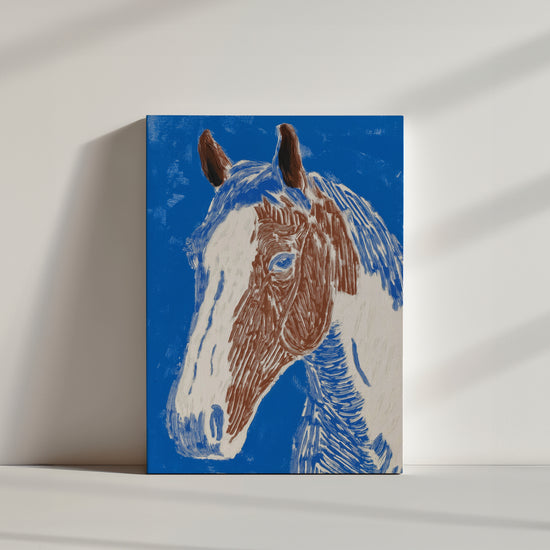 Tableau cheval blanc et marron fond bleu vif style expressionniste décoration murale salon moderne