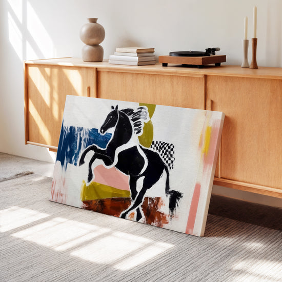 Tableau cheval noir et blanc aplats colorés abstrait pour décoration salon rétro buffet