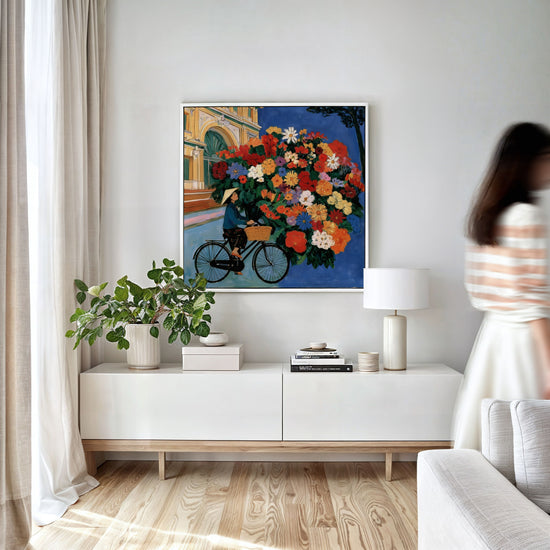 Tableau fleurs multicolores sur vélo, bouquet éclatant pour décoration salon minimaliste moderne