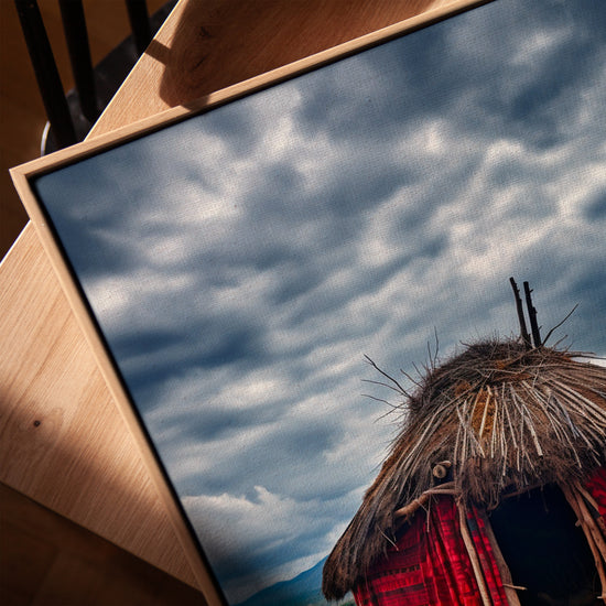 Hutte africaine rustique, toile pour salon cadre chêne doré