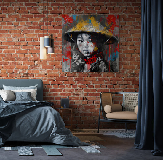 Chambre avec mur de briques et tableau coloré de street art japonais