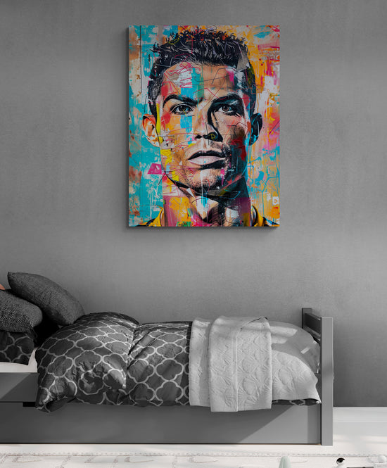 Chambre d'ado rehaussée par un tableau inspirant de Ronaldo.