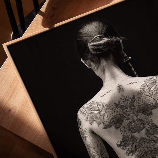 Tableau samouraï katana noir et blanc pour salon minimaliste