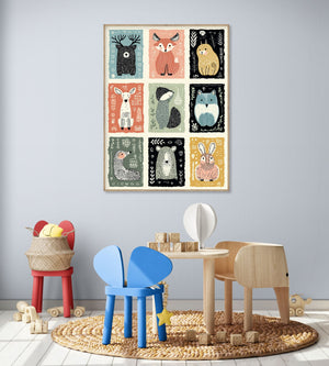 Tableau animalier coloré avec animaux stylisés, ambiance ludique dans une chambre d'enfant