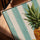 Ananas doré tableau tropical pour salon cadre chêne doré