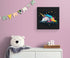 tableau déco chambre avec licorne endormie sur nuage étoiles arc-en-ciel