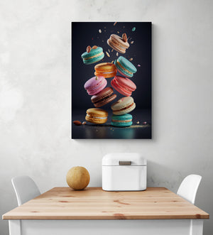 Un salon aux tons blanc et épuré où est accroché un grand tableau d'une pile de macarons aux couleurs vibrantes et éclatantes qui donnent envie de croquer dedans. Leur manufacture artisanal les rend très attirant et envoûtant. Ces délicieuses gourmandises donnent envie d'être goûtées.