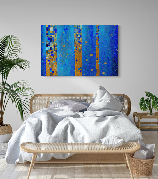 Tableau deco abstrait bleu et or selon Gustav Klimt dans chambre